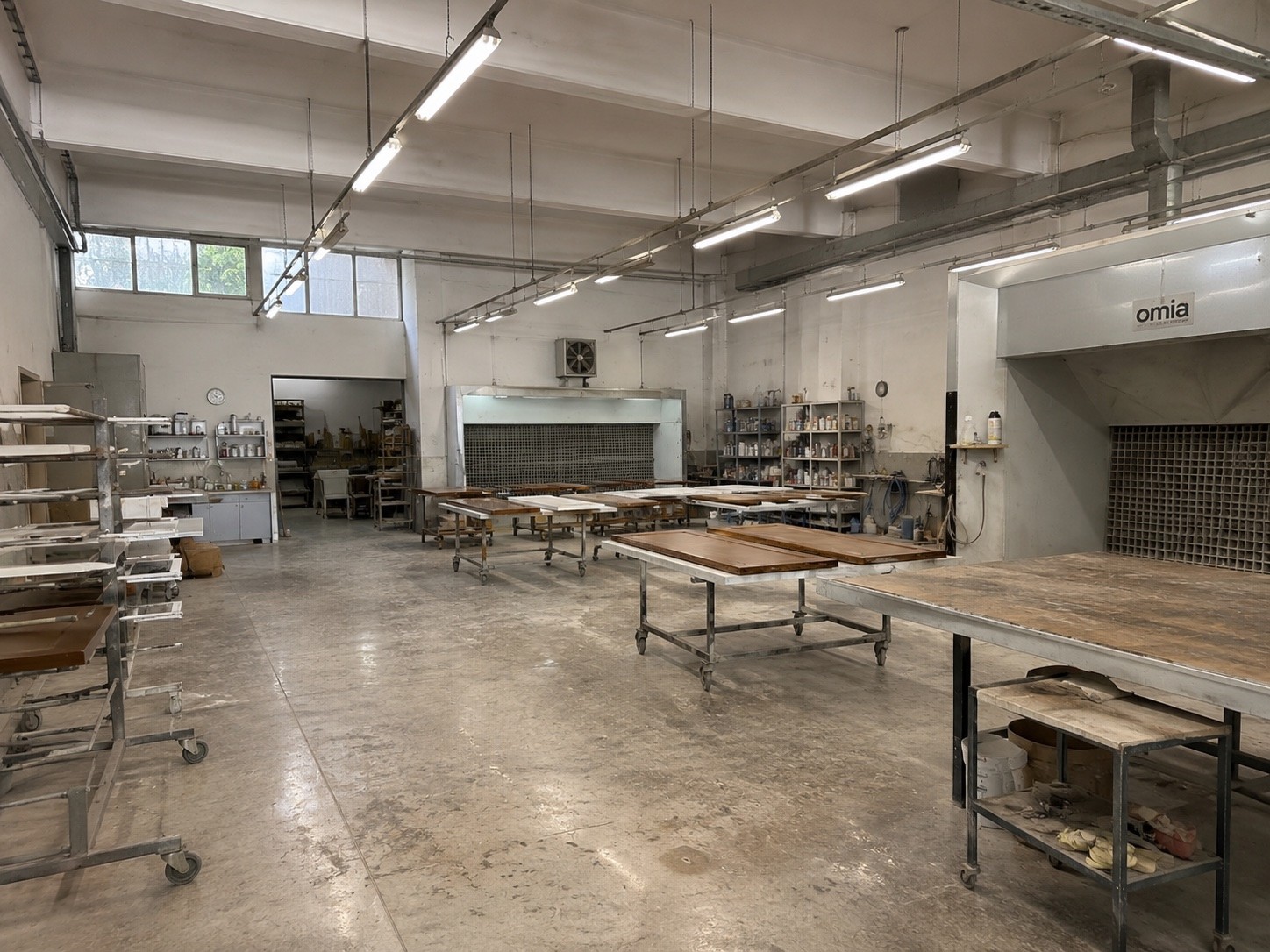 Kavela spray and lacquer hall with OMIA booths and drying racks